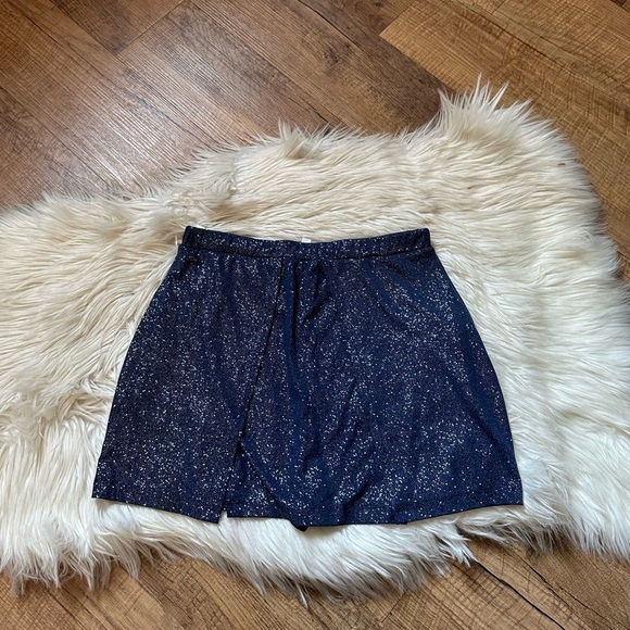 LUCY IN THE SKY Ali High Slit Shimmer Skirt In Blue Sapphire - Picture 2 of 4